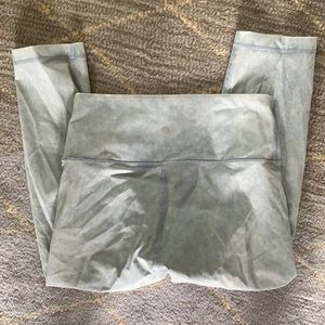 Lululemon faded blue wunder under leggings